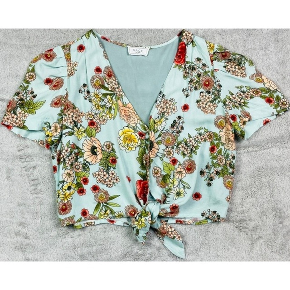 Sage The Label Women's Medium Blue Floral Tie Front Crop Top Short Sleeve V-Neck
